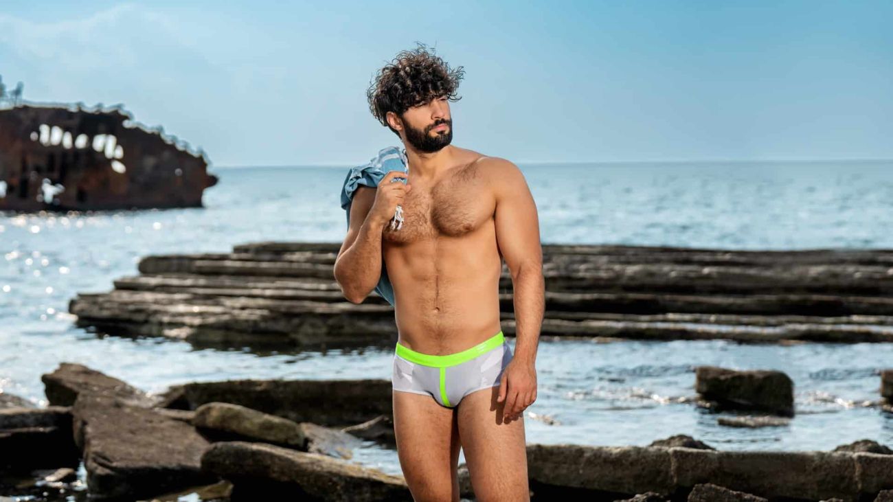 THE MAG :: Desert Swimwear Line & the Castaway Campaign - MODUS